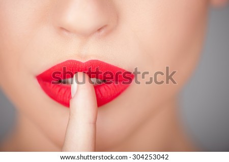 naked sexy teen gf yellow bones pussy lips