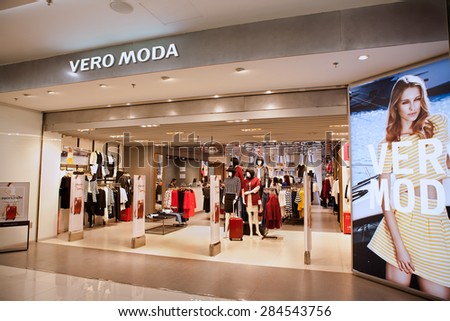 Moda clothing store Clothes stores