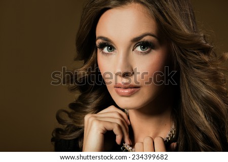http://thumb9.shutterstock.com/display_pic_with_logo/92399/234399682/stock-photo-a-beautiful-brunette-girl-with-amazing-eyes-234399682.jpg
