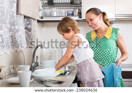 why woman wash the dishes The moral lesson of why the woman wash the dishes is because shedoesn't want bugs to infest the house. why woman wash the dishes The moral lesson of why the woman wash the dishes is because shedoesn't want bugs to infest the house.