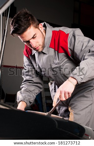 Mechanic Mechanic Decides How Repairing Engine Stock Photo 181273703 