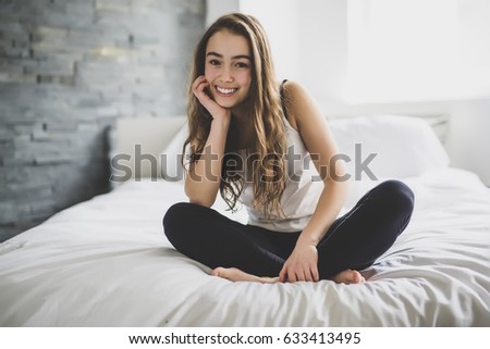 young-teen-home-pictures