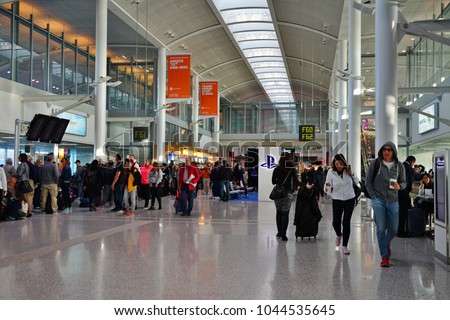 TORONTO CANADA 10 MAR 2018 View Stock Photo (Royalty Free) 1044535645 ...