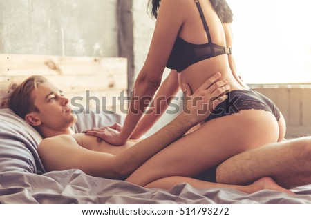 Women Having Sex In Bed 75