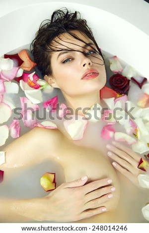 mature holiday seduc tion clips the marine women nude