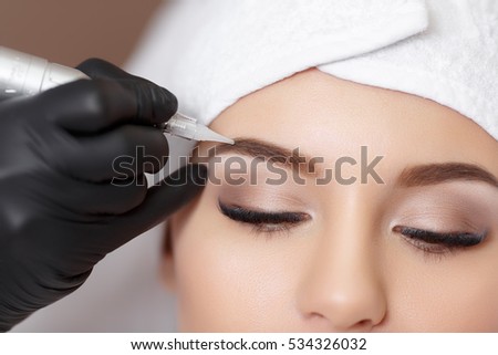 cosmetologist stock images royalty free images u0026 vectors cosmetologist stock images royalty free images u0026 vectors