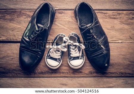 Unrecognizable Young Runner Tying Her Shoelaces Stock Photo 273097466 ...