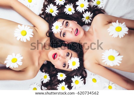 Topless hipster girls — img 2