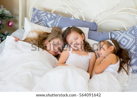 dead women in pantyhose tong tong pantyhose