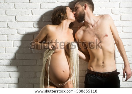 naked-hipster-beautiful
