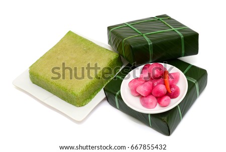 Cooked square glutinous rice cake, Vietnamese new year food