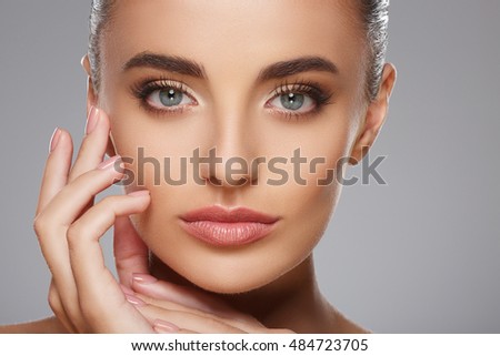 Beautiful eyes naked Fake bukkake movies