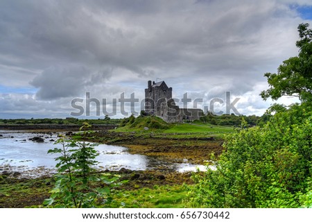 Dunguaire Castle, Kinvara, County Clare, Ireland без смс