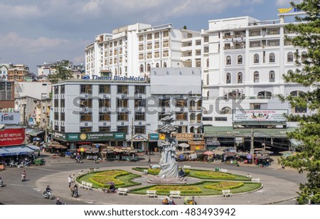 DA LAT, VIETNAM - MAY 15, 2016: Hoa Binh area and center traffic Landmark and street food at Da Lat city, Da Lat is one of the beautiful city in Viet Nam