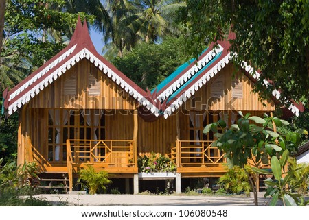 Small tropical beach house pictures Small tropical beach house pictures