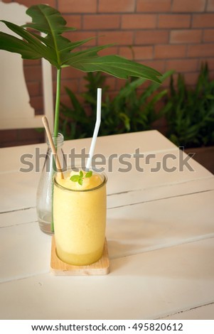 Papaya Banana Pineapple Smoothie