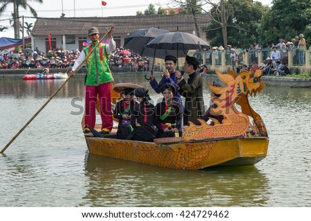 BAC Ninh, Vietnam, April 10, 2016 festival, folk singing on the boat. Intangible Heritage of Humanity, held at the lakes Bac Ninh, Vietnam
