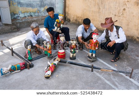 HAI DUONG, Vietnam, July 25, 2016 artisans, traditional water puppet Hai Duong, Vietnam