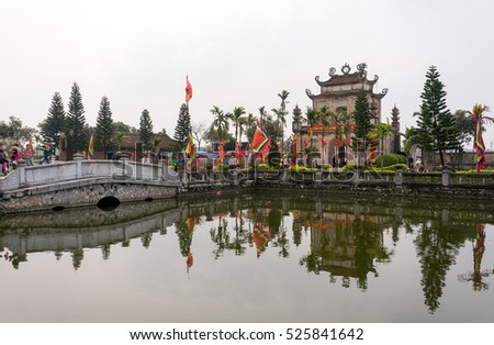 HAI DUONG, Vietnam, March 25, 2016 people, participating in the festival, at the Confucius Temple Mao Dien, Hai Duong