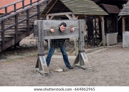 bdsm-pillory-torture