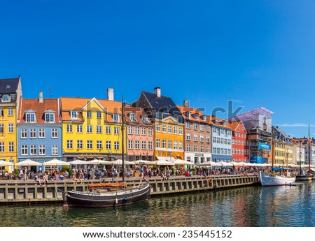 nyhavn isar cafees eople