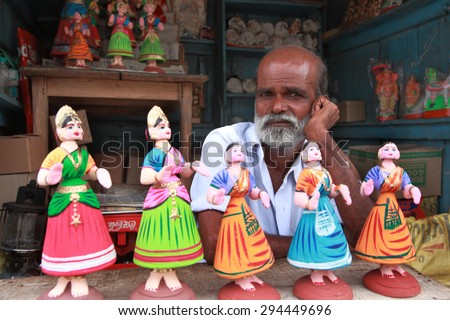 thanjavur men According to the 2011 census, the taluk of thanjavur had a population of 510,411 with 253,723 males and 256,688 females there were 1012 women for every 1000 men. thanjavur men According to the 2011 census, the taluk of thanjavur had a population of 510,411 with 253,723 males and 256,688 females there were 1012 women for every 1000 men.