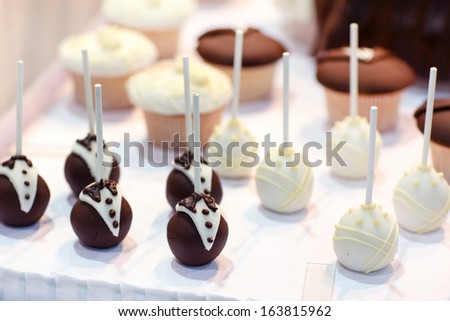 Cake Pops Stock Images, Royalty-Free Images & Vectors | Shutterstock