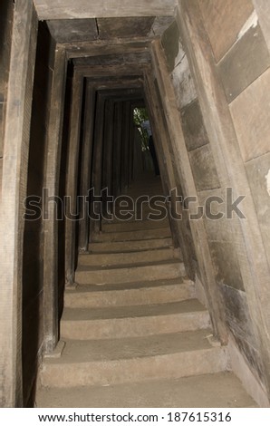 vinh moc tunnel exploration