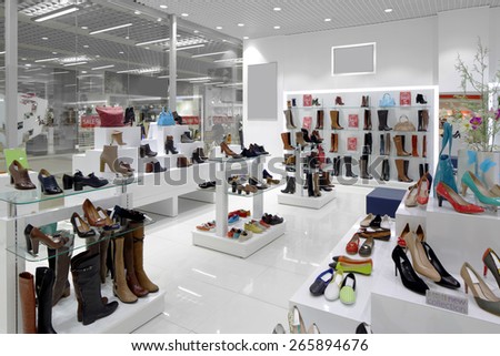 Interior Brand New Fashion Clothes Store Stock Photo 134166194 ...