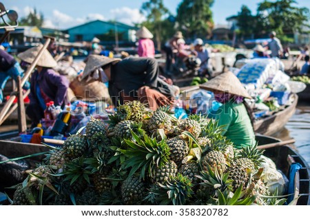 Phong Dien Floating Market