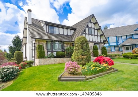 Front Yard Stock Photos, Royalty-Free Images & Vectors ... Front Yard Stock Photos, Royalty-Free Images & Vectors ... on Luxury Front Yard Landscape id=86368