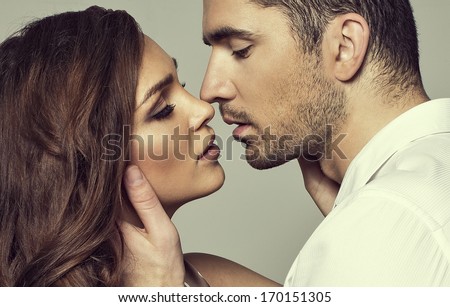 free-romantic-erotic-couples-video-free-moms-young-lovers-pics