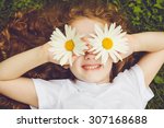 Child With Daisy Eyes  On Green ...