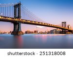Manhattan Bridge Illuminated At ...
