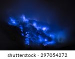 Blue Sulfur Flames  Kawah Ijen...