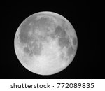 Full phase of Lunar, Full Moon, It is an astronomical body that orbits planet Earth.