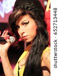 Amy Winehouse  London  Uk  ...