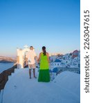 Couple Visit Santorini Greece ...