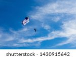 Parasail Kite in the air image - Free stock photo - Public Domain photo - CC0 Images