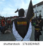 Small photo of A Mujahideen is on guard in Malioboro, Yogyakarta City, Saturday, June 20, 2020