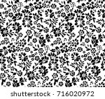 Cute Small Floral Pattern