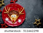 Reindeer pancakes recipe. Christmas fun food for kids. Reindeer pancake for breakfast