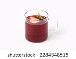 Strawberry Hibiscus Mulled Wine_Warm drink_white background_live path
