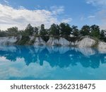 Small photo of The location is in Nibung Village, Koba District, Central Bangka Regency, Bangka Belitung Province. Kaolin Lake is one of several former tin mining tourist attractions in the Babel area.