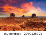 Monument Valley At Amazing...