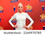 Small photo of LOS ANGELES - JUN 2: Heather Rae El Moussa at the MTV Movie and TV Awards: UNSCRIPTED at the Barker Hanger on June 2, 2022 in Santa Monica, CA