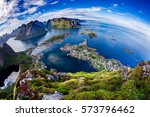 Lofoten is an archipelago in the county of Nordland, Norway.Is known for a distinctive scenery with dramatic mountains and peaks, open sea and sheltered bays, beaches and untouched lands.Fisheye lens