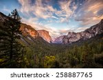 Yosemite National Park Valley...