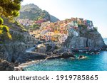Picturesque coastal village of Manarola, Cinque Terre, Italy.