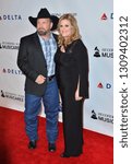 Small photo of LOS ANGELES, CA. February 08, 2019: Garth Brooks & Trisha Yearwood at the 2019 MusiCares Person of the Year Gala at the Los Angeles Convention Centre. Picture: Paul Smith/Featureflash